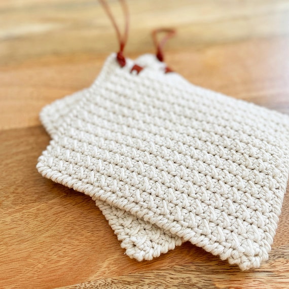 Simple Double Thick Potholder - Single Crochet - A More Crafty Life