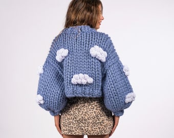 Handgebreid Cloud-vest, 100% merinowol, blauw gebreid vest met 3D-gehaakte wolken, warm handgemaakt wollen vest - Heyays