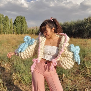 新品完売品 フォクシー (Daisy Pique Cardigan)42サイズ 新品完売品 フォクシー (Daisy Pique Cardigan)42サイズ