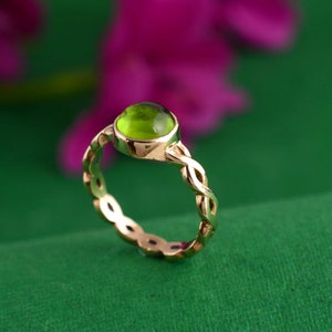 Peridot Ring, Dainty Ring, Minimalistic Peridot Ring, Handmade Ring, Peridot Gemstone stackable Ring For Women, Thin Peridot Ring