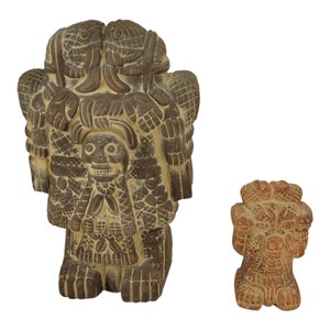 Coatlicue statue, Aztec earth goddess, symbol of the earth as both creator and destroyer, mother of the gods and mortals.