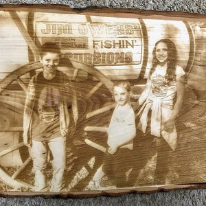 Engraved Wood Photo, Custom Wood Photo, Engraving on wood, Personalized gift, Wedding, Anniversary, Wood Portrait, Family Photo, Engravings