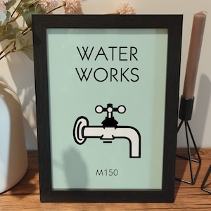 Stampa personalizzata Monopoly Water Works / Regalo con cornice personalizzata Monopoly Board / Stampa unica Monopoly Energy House / Stampa bagno, W.C. House