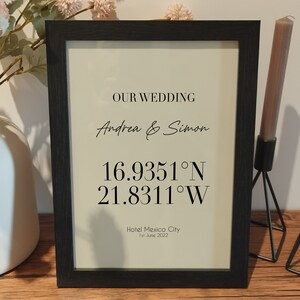 Stampa di coordinate incorniciate, stampa personalizzata della posizione del matrimonio, latitudine longitudine, regalo di nozze, regalo personalizzato per coppia, posizione memorabile
