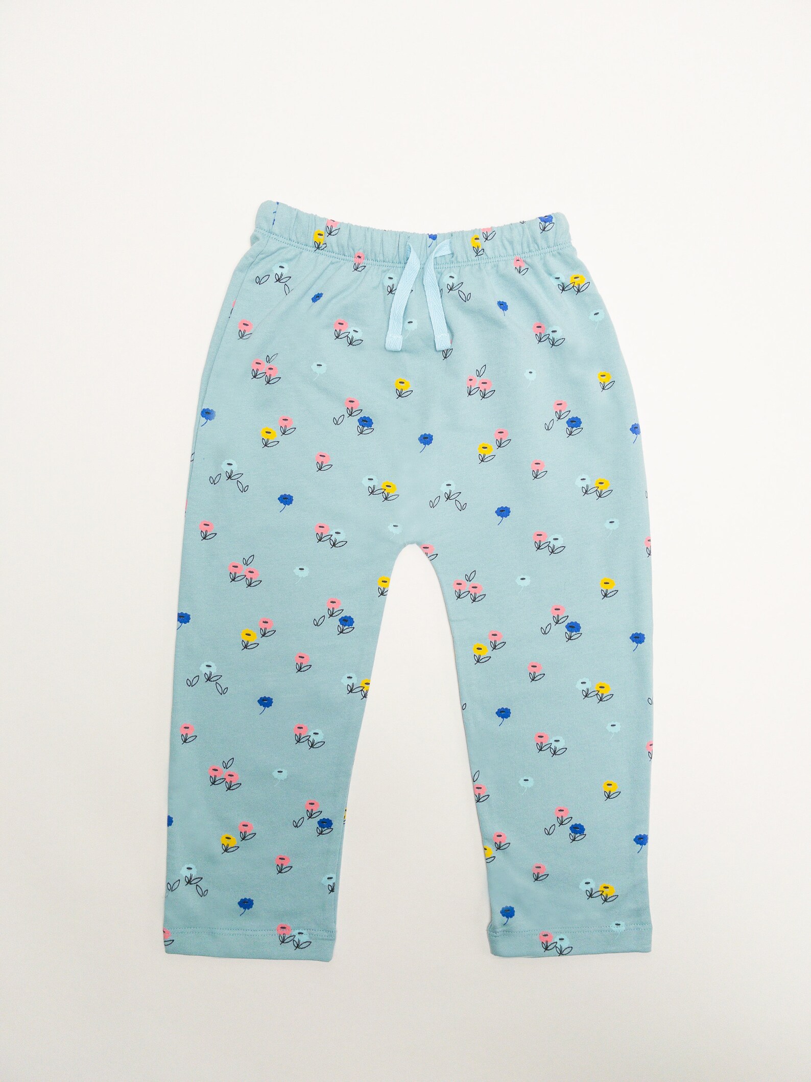 tie dye joggers and sweatshirt