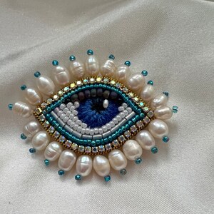 Evil eye brooch, handmade protection brooch, beaded blue eye brooch, amulet brooch with pearls, embroidered blue eye pin, brooches for women image 3