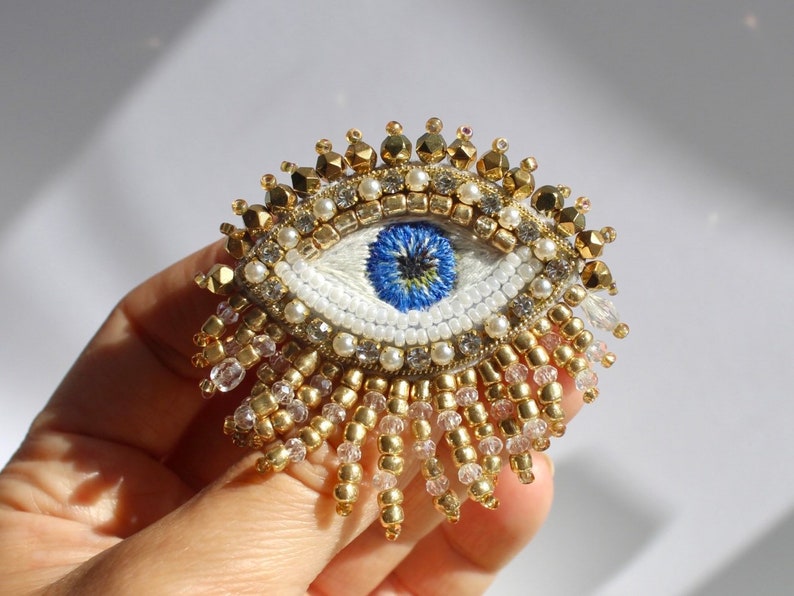 Evil eye handmade embroidered brooch, protection brooch, beaded eye brooch, gold color evil eye, crystal embroidered pin, amulet brooch image 2