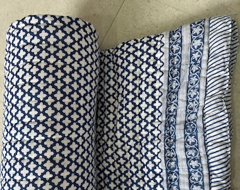Trapunta con stampa a blocchi Jaipuri di colore blu indiano Trapunta stampata reversibile in cotone Razai fatta a mano con stampa a blocchi per la decorazione domestica, facile da usare