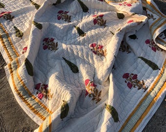 Handmade Jaipuri Block Print Cotton Quilt, Reversible Bedspread king queen, boho kantha vintage