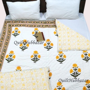 Jaipuri Floral Block Print Cotton Quilt: Reversible Boho Bedspread