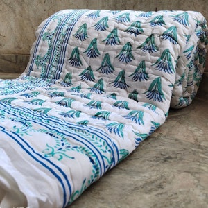 Indian Quilt, Jaipuri Block Print Quilt Printed Reversible Razai Cotton Handmade Floral Quilt, Jaipuri razai, Bedspread Comforter