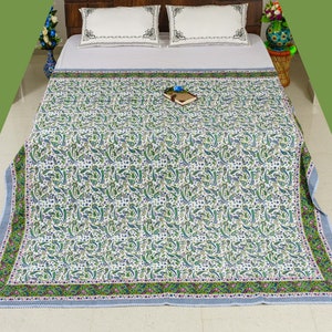 Colcha de algodón Paisley con estampado de bloques a mano - Floral azul y verde Jaipuri Razai