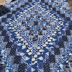 Blue Patchwork Quilt, Handmade Cotton Quilt, Kantha Indian Bedspread, Boho Bedding, Reversible Traditional