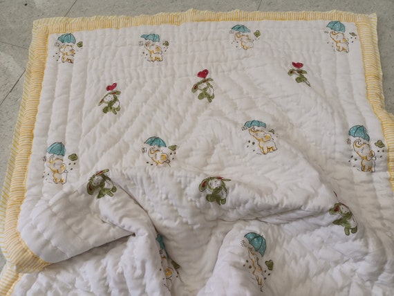 ハンドブロックプリント　ベビーキルト ハンドブロックプリントコットンベビーキルト：オーガニック新生児用