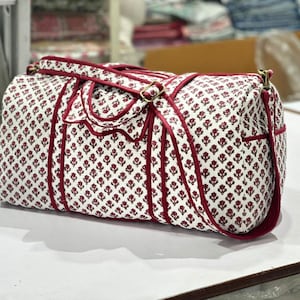 Neue große Baumwoll-Weekender-Reisetasche, handgefertigte gesteppte Stofftasche, Block-bedruckte Reisetasche, Handgepäcktasche, Taschen für Frauen