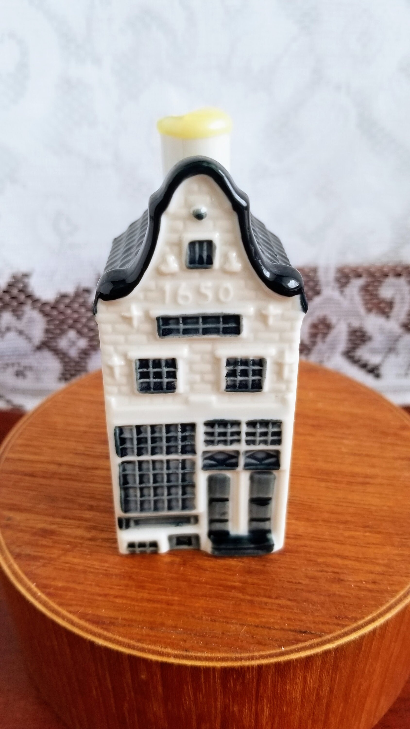 KLM House #12 Airlines Bols Distilleries Blue Delft Miniature
