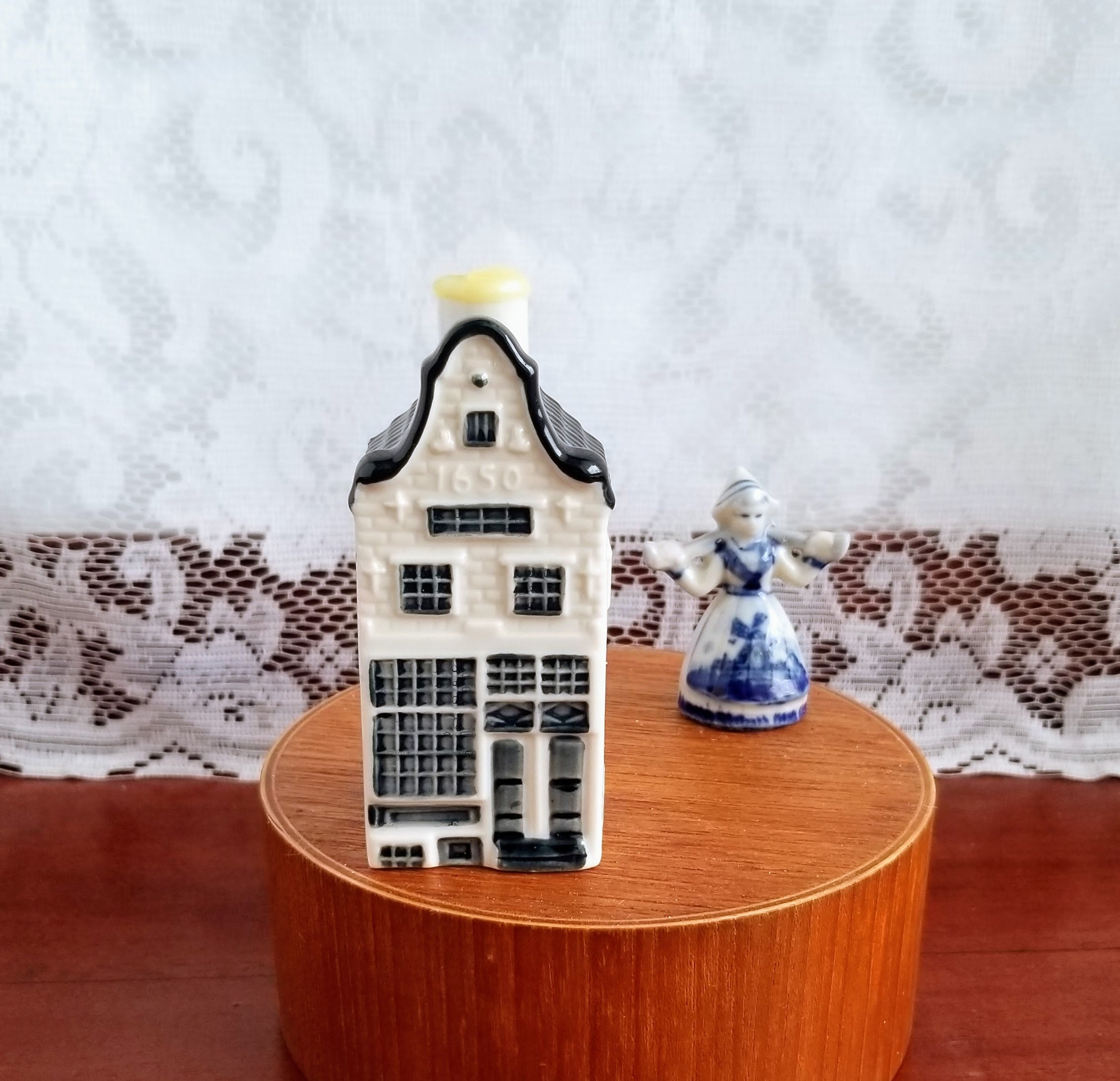 KLM House #12 Airlines Bols Distilleries Blue Delft Miniature
