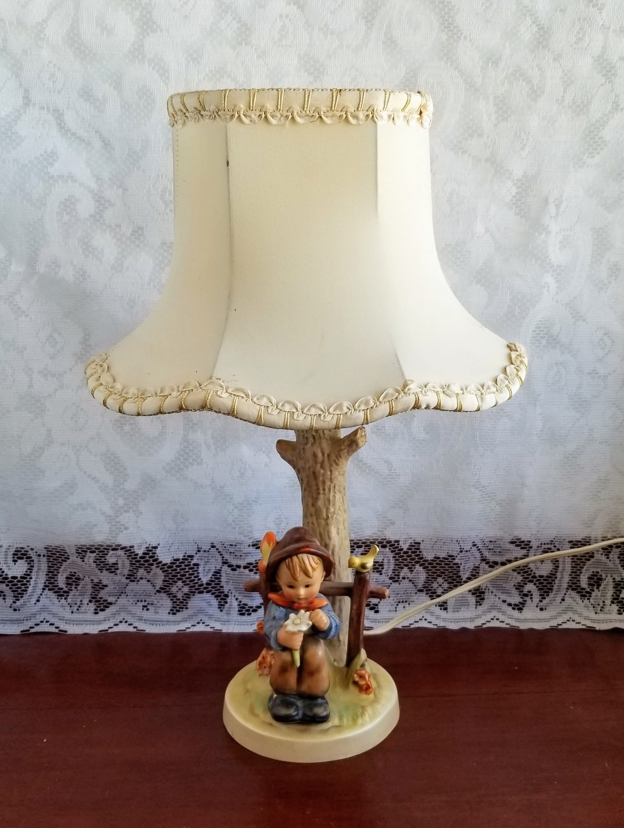 Vintage Goebel M.I. Hummel Lamp & Shade #227 -she Loves Me She