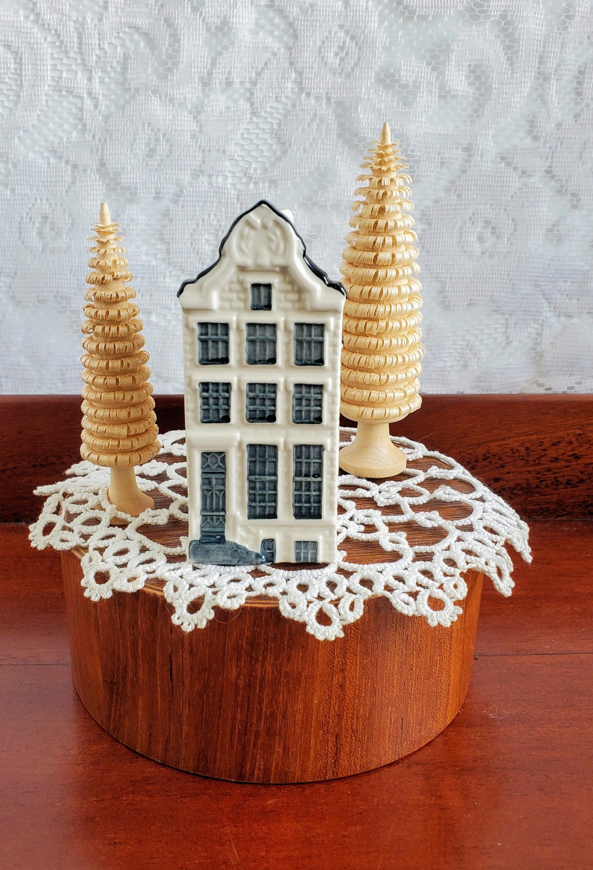 KLM Airlines #62 - House Bols Distilleries Delft Blue