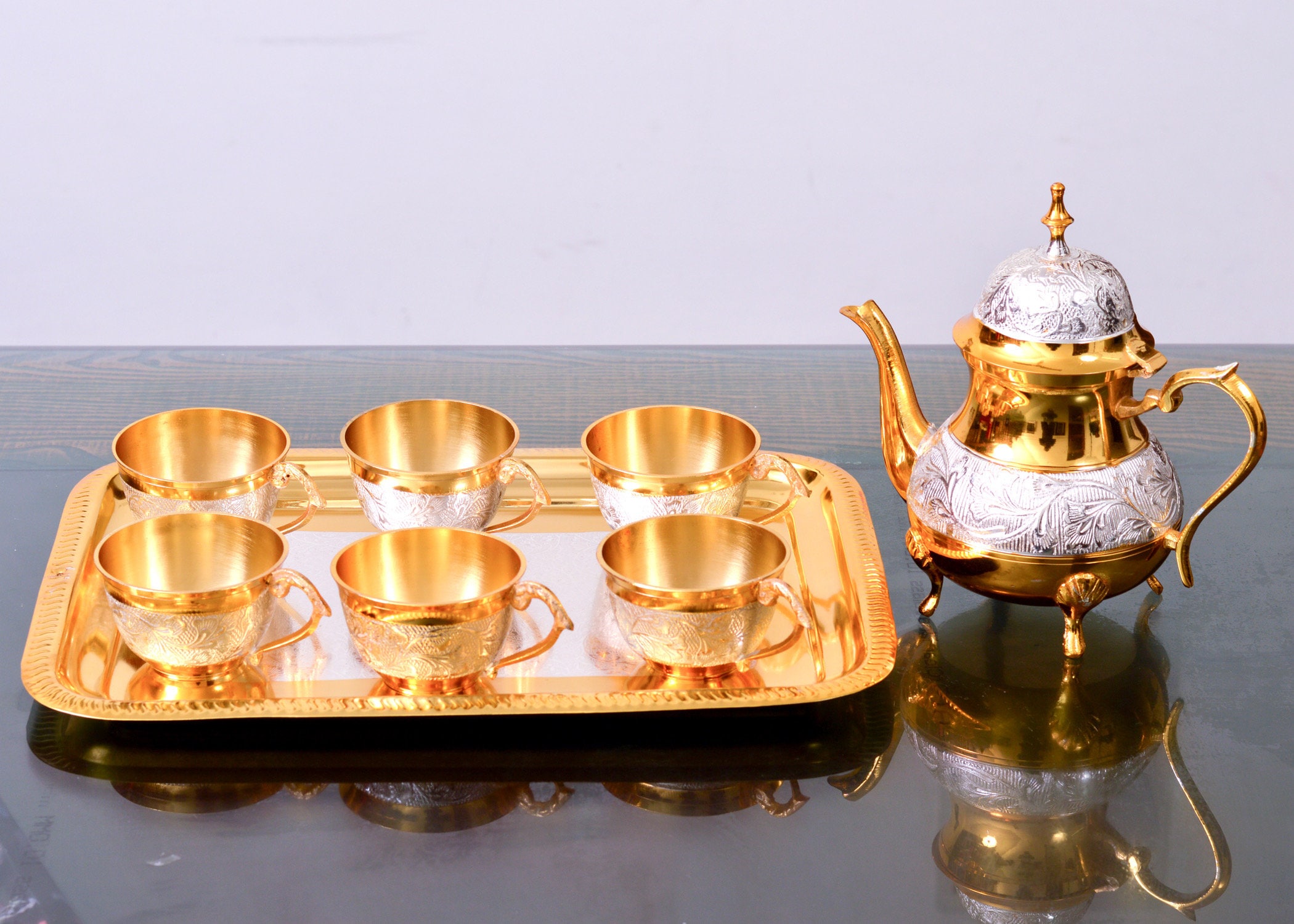 Thé de Cru Laiton Placé Dans L'ensemble d'or et d'argent Placage.tea, Ensemble Antique Café Regard, 