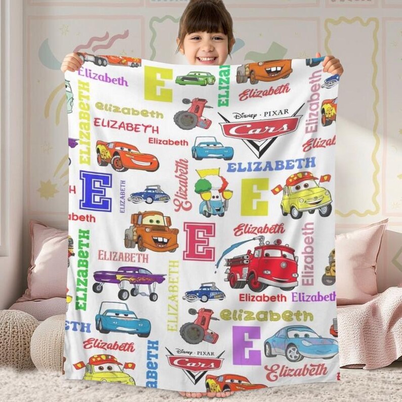 Manta polar personalizada de personajes de Disneyland Cars, manta de Rayo McQueen y Tow Mater, manta de Disneycars, regalo de cumpleaños para niño o niña imagen 2
