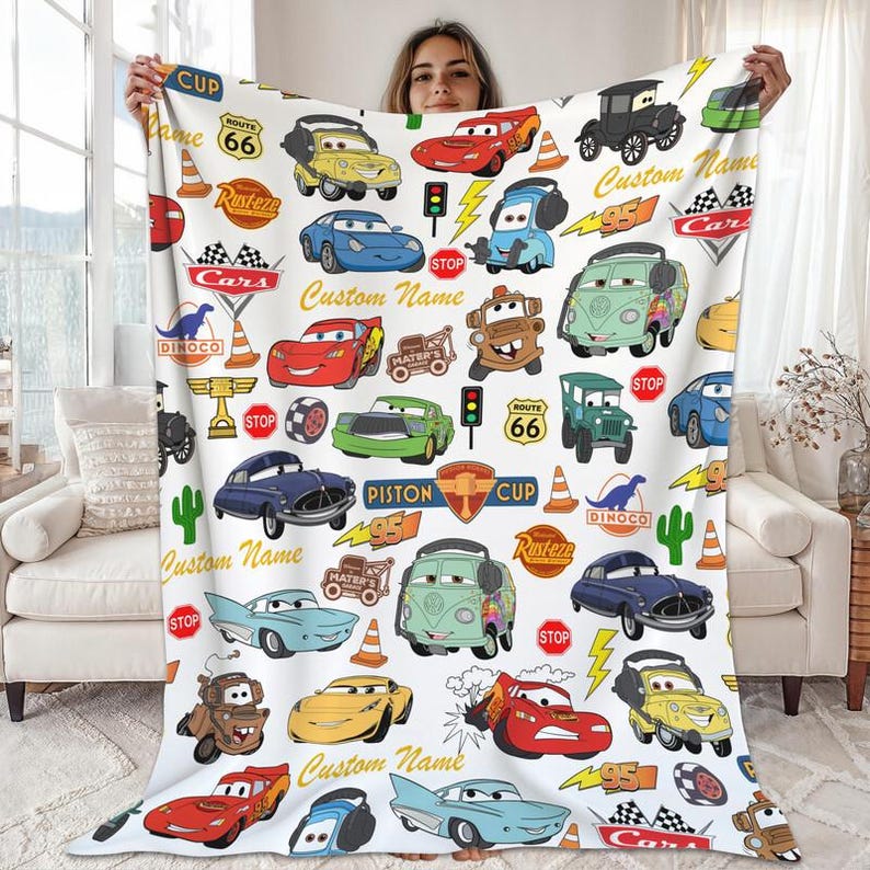 Couverture Lightning McQueen Cars personnalisée, couverture personnages Pixar Cars, couverture Disneyland, couverture pour bébé Cars, cadeau d'anniversaire image 2