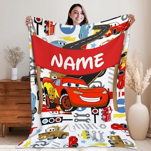 Manta polar personalizada de personajes de Disneyland Cars, manta de Rayo McQueen y Tow Mater, manta de Disneycars, regalo de cumpleaños para niño o niña imagen 1