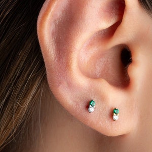 20G/18G/16G Emerald and CZ Push in flat back Labret Stud, Threadless Two Stone Tragus, Helix, Helix, Cartilage, Rook, Daith Nose Nap earring