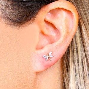 16G/18G/20G Tiny Dragonfly Cartilage Stud Earrings in Gold & Silver, Titanium Tragus, Conch Piercing, Cartilage Helix Flat Back Labret Stud