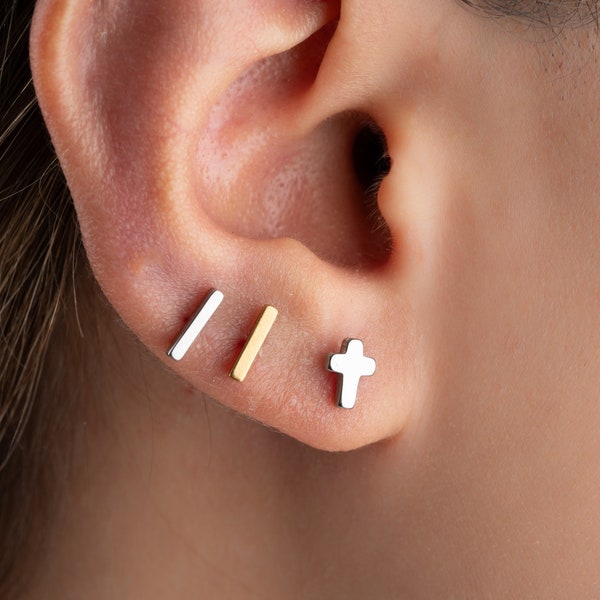 20G/18G/16G Threadless Push Pin Tiny Bar  Labret Stud • Mini Bar Cartilage earring • Flat Back  Tragus stud Tiny Baguette Stud, nap earring