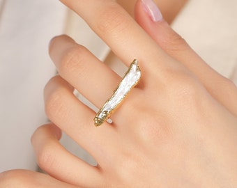 Raw Pearl Ring, Unique Baroque Pearl Ring, Gold Plated  Freshwater Pearl Ring - Dainty Statement Jewelry, Handmade Christmas Gift for Her