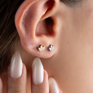 16g/18g/20g titanium Tiny Gold Crown push in Stud Earrings, Silver Crown Labret Stud,  Flat Back Tragus Stud, Conch, Nose piercing