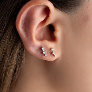 16g/18g/20g Titanium Tiny Triple Stones push in flat back earclimber Stud Earrings, threadless tragus stud, cartilage Diamond Ear Climber