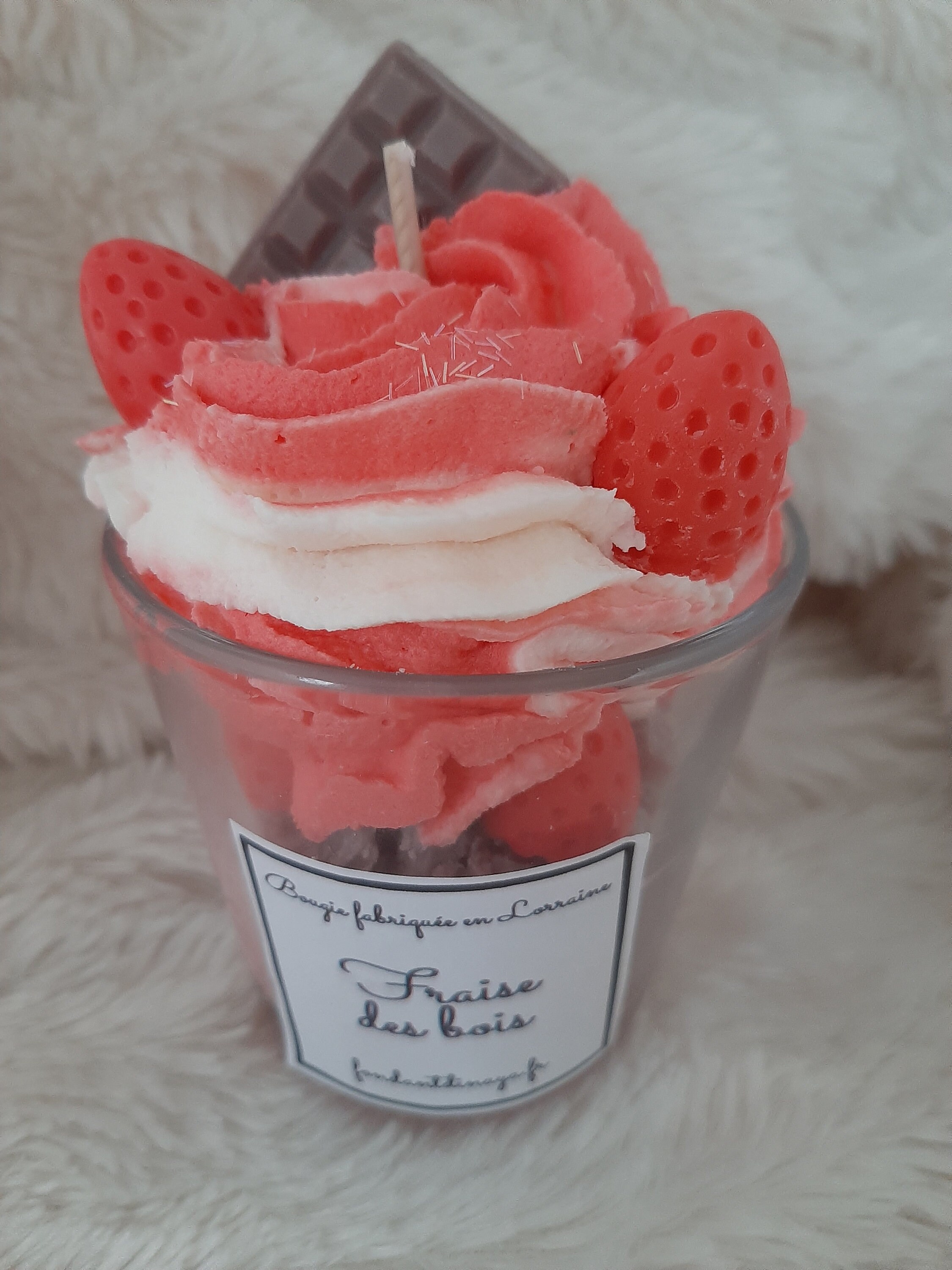 Bougie Gourmande Chantilly Fraises Des Bois à La Cire de Soja