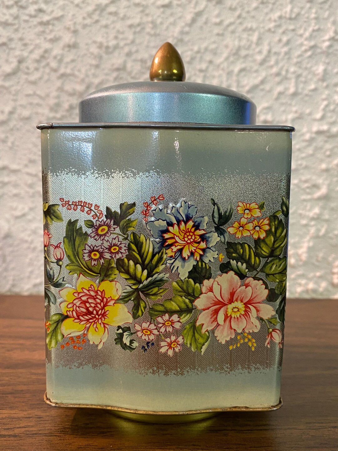 Retro Raspberry Ruffle Tin Vintage Riley’s Toffee Tin - Etsy