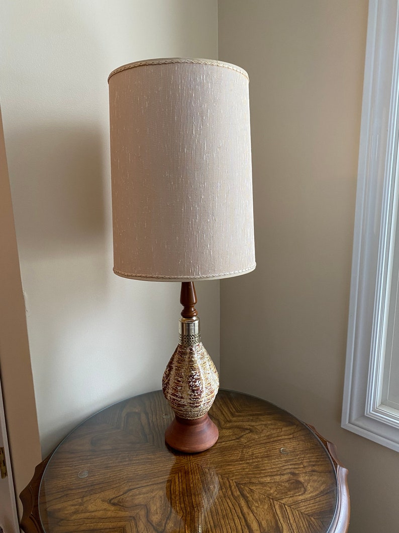 Vintage MCM Table Lamp image 1