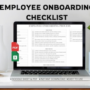 以下が含まれることがあります： 従業員のオンボーディングプロセスのチェックリストが表示されたラップトップの画面。チェックリストは、最初の週、最初の月、最初の3か月の3つのセクションに分かれています。各セクションには、その期間中に完了する必要があるタスクとアクティビティのリストが含まれています。チェックリストのタイトルは「従業員のオンボーディングプロセス」です。