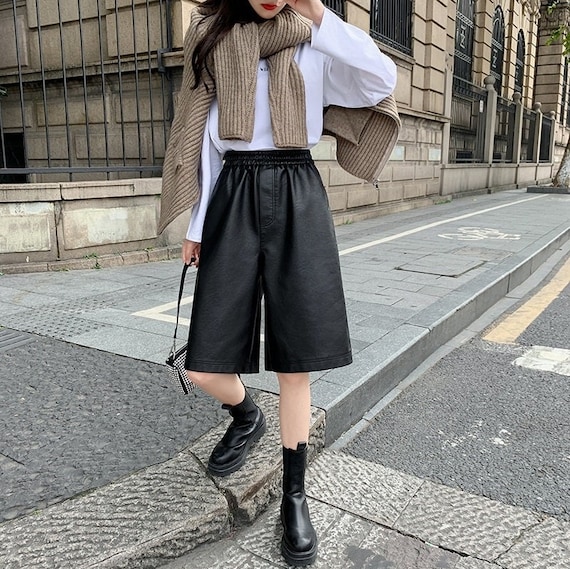 Oversized Leather Shorts / Casual High 