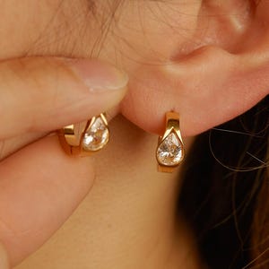WaterProof-Bold Tear Drop Hoop Huggie Earrings • Geometric Diamond Huggie Earrings • Wedding Jewelry • Bridesmaids Gift