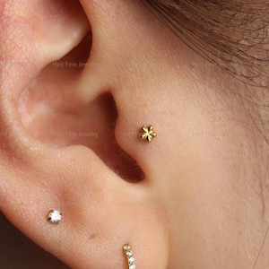 20G/18G/16G Tiny Flower Flat Back Stud Earring, Threadless Push Pin, Tragus Conch Helix Cartilage Jewelry