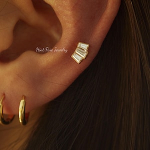 Labret à filetage interne avec couronne baguette en titane 16G G23 • clou tragus • boucles d'oreilles conques • clou en hélice de cartilage • clou labret à l'arrière plat