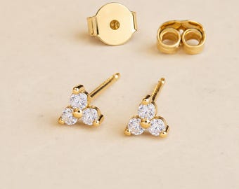 Sterling Silver 3 Leaf Clover Stud Earrings, Dainty CZ Flower Earrings, Minimalist Everyday Studs, Lucky Clover Jewelry Gift for Her