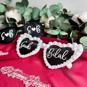 Bridal Shower Heart Shaped Sunglasses, Personalized Bridesmaid Favors, Wedding Sunglasses, Personalized heart-shaped glasses, Farty glasses