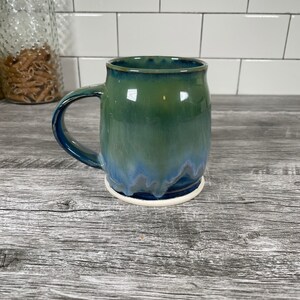 VPC082  13 oz. Blue and Green Drippy Mug