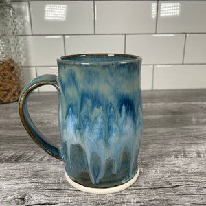 VPC081  14 oz. Dreamy Blue and Green Drippy Mug