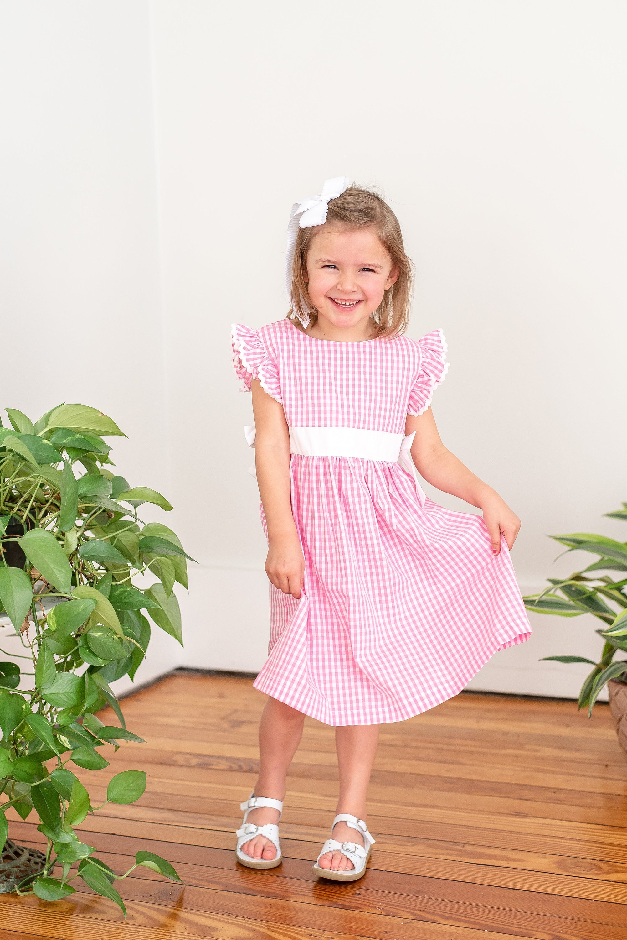 blue dress 2t Princess Sheer Neck Pleated Dusty Tulle Wedding Flower Girl plaid Due to the light Blue and White Porcelain Color:Lipstick