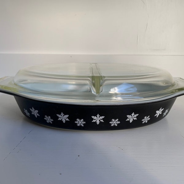 Vintage Pyrex Midnight Black Snowflake 1 1/2 Qt. Casserole dish with lid