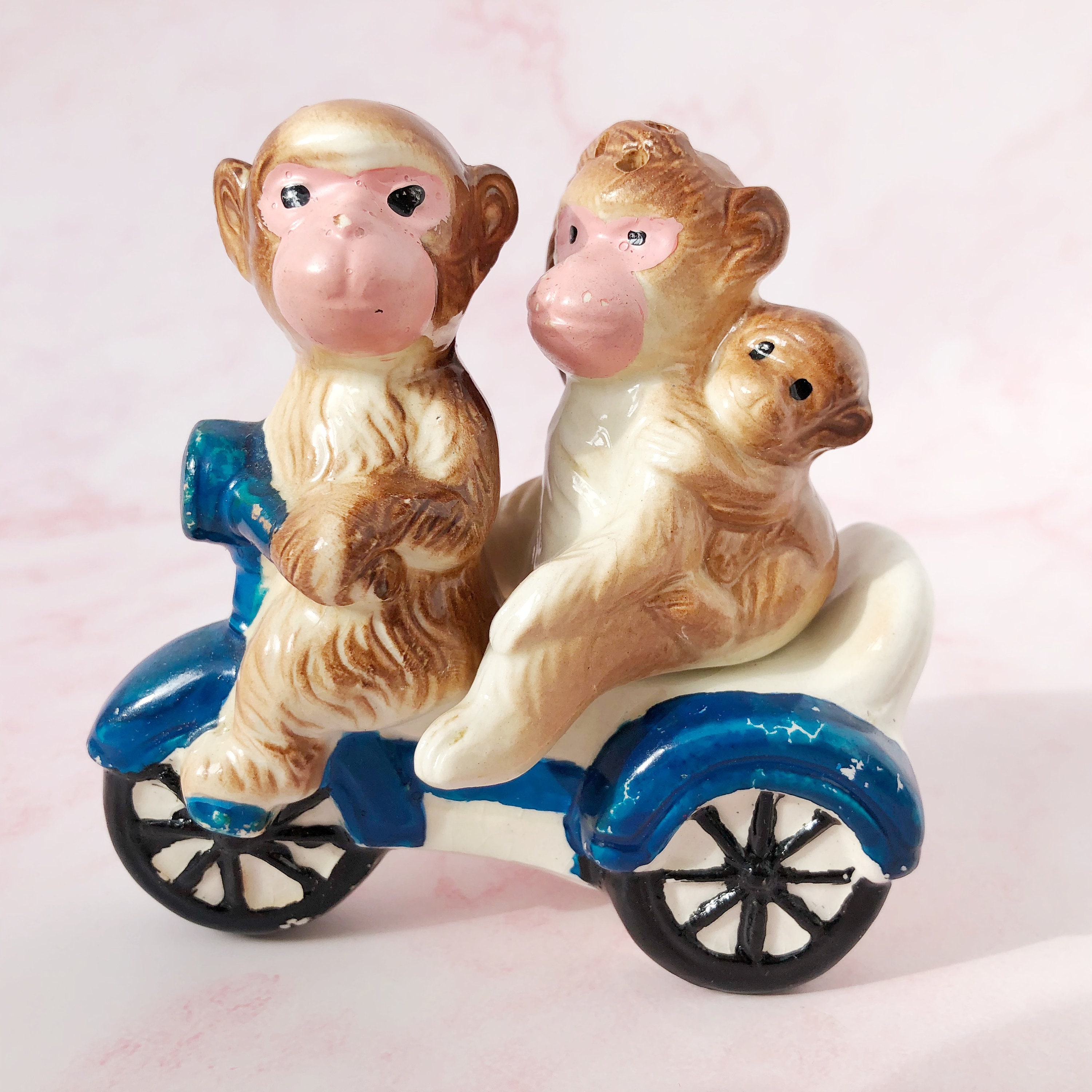 Rare Vintage Monkey Family Salt & Pepper Shakers Monkeys Etsy
