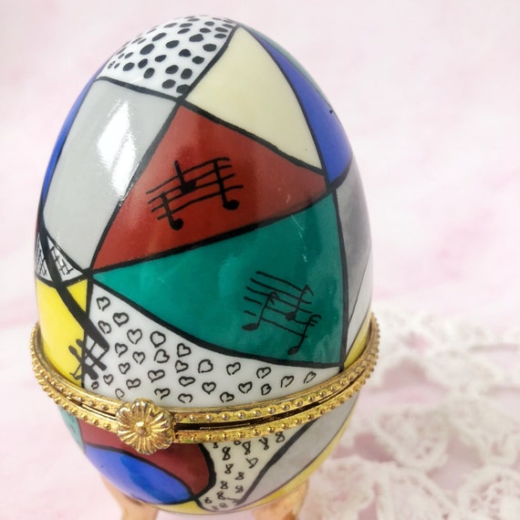 Vintage Egg Trinket Box - Footed Porcelain Music … - image 4