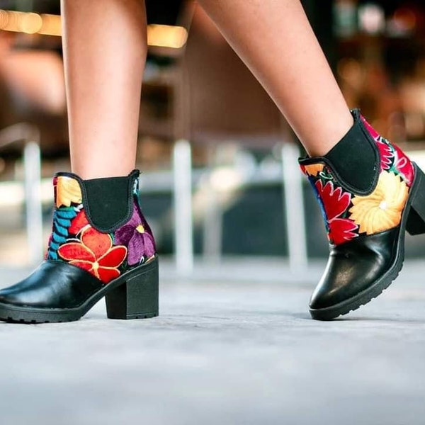 Black Boots, Boots with wedge for women with Mexican loom. Boho chic style boot with high heel. Mexican boots of artisanal fashion. Fashion